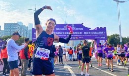 娱乐吃瓜酱鸭子跑马拉松,吃瓜酱鸭子跑马记